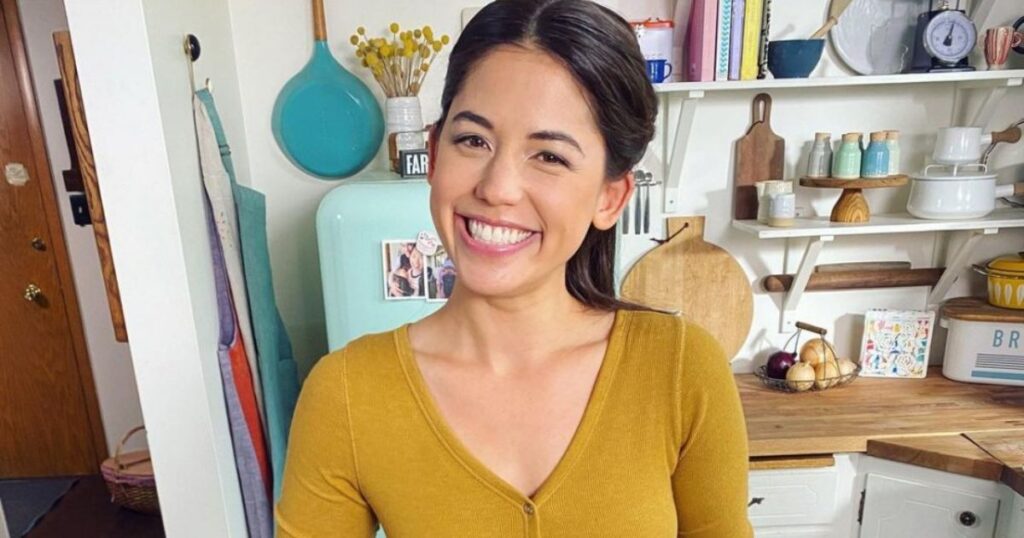  Molly Yeh’s net worth 