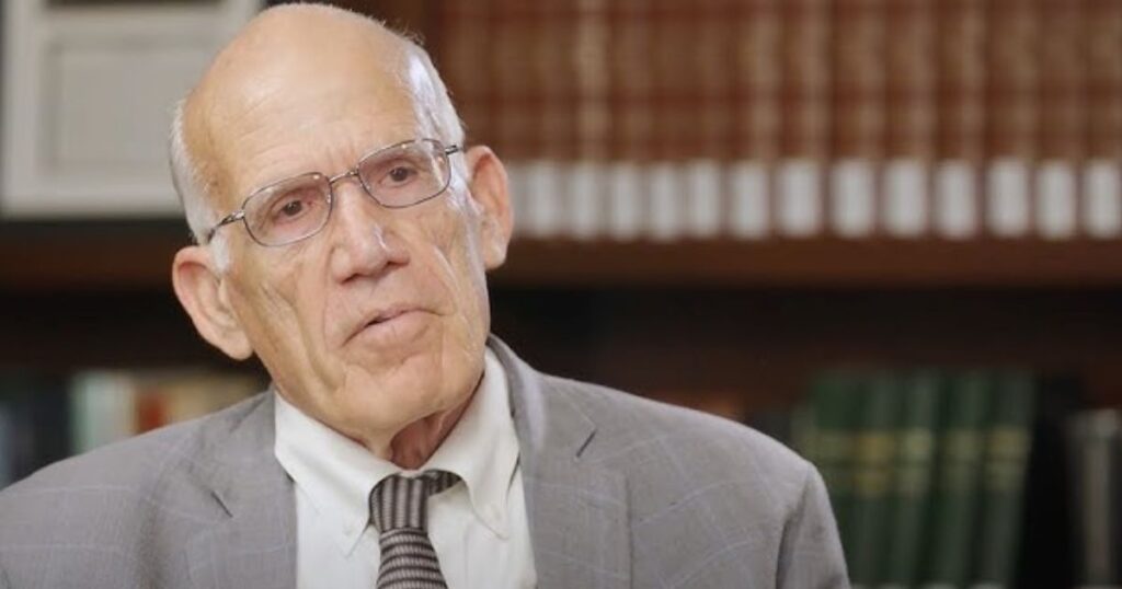 Victor Devis Hanson 3