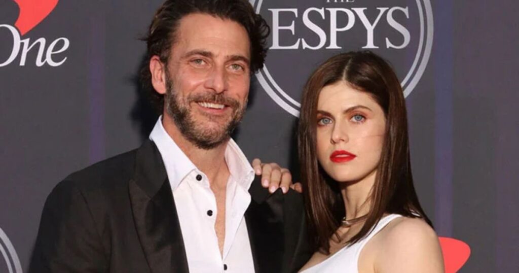 Alexandra Daddario & Andrew Form